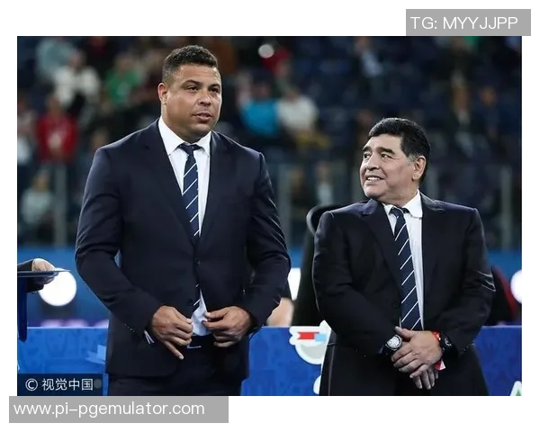 篮球巨星与足球传奇同框演绎绿茵与赛场激情碰撞瞬间 篮球巨星与足球传奇同框演绎绿茵与赛场激情碰撞瞬间